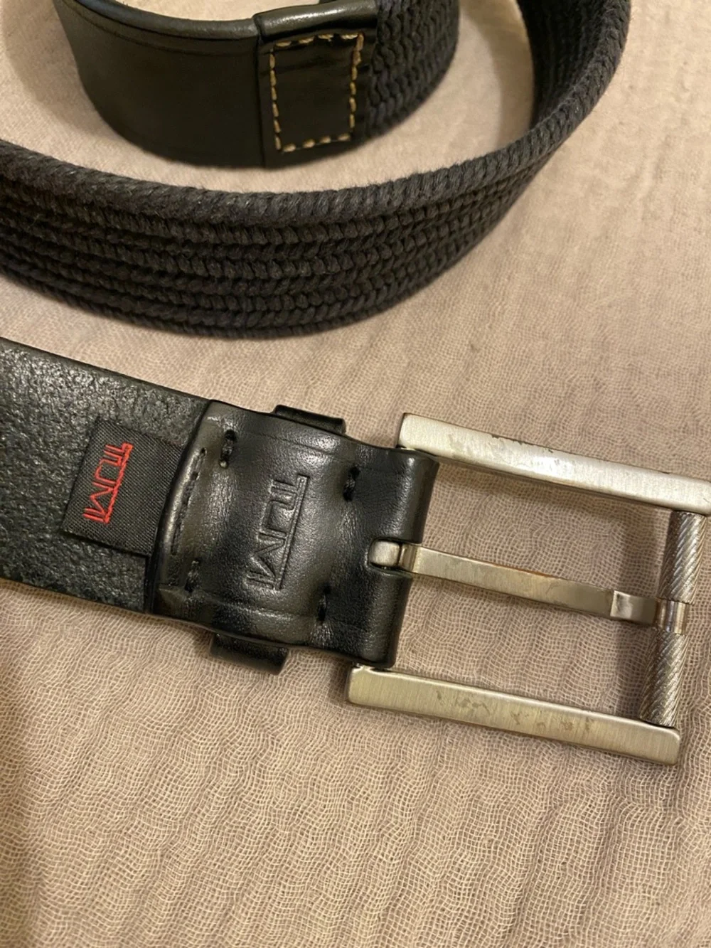 TUMI Men's Black Woven Elastic Belt with Leather Trim. 120